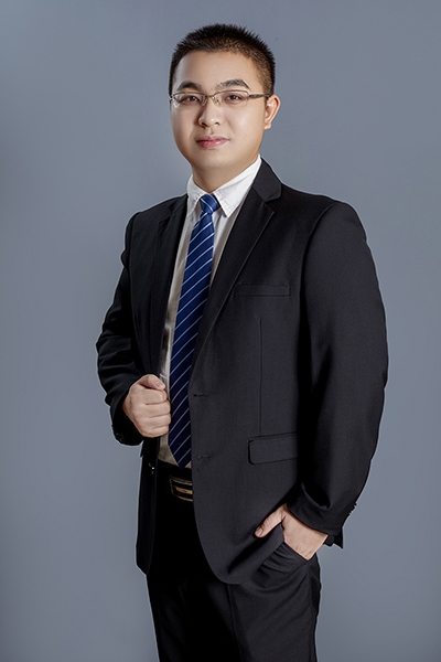 武汉执业律师敖翔