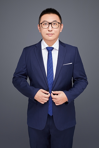 武汉执业律师谢仲毅